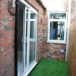 Bishy Road Retreat Holiday home *