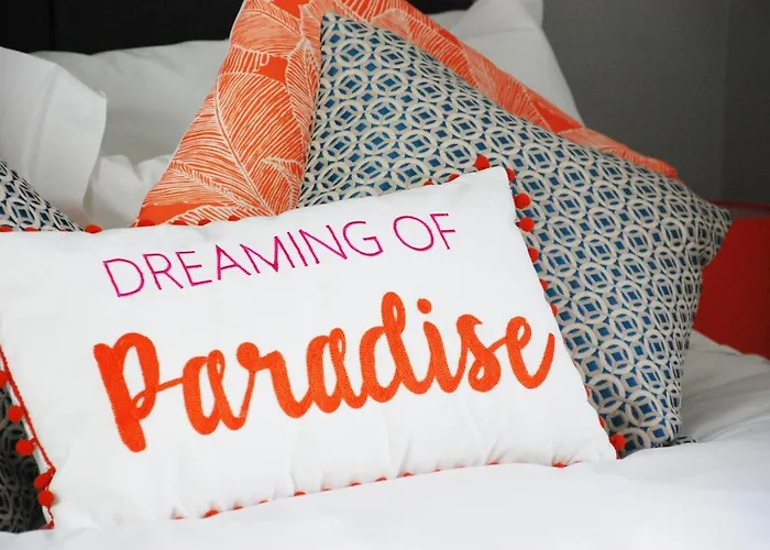 Bishy Road Retreat 別荘 *